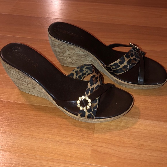 Wedges - Picture 1 of 3